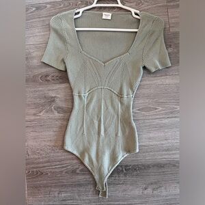 Abercrombie sweetheart neckline bodysuit